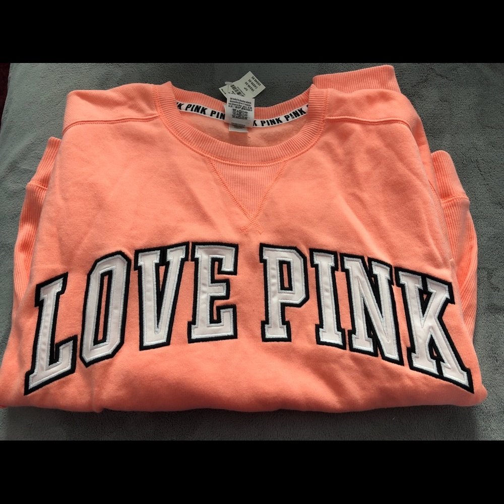 Cuteeee peachy VS Pink sweater 🍑